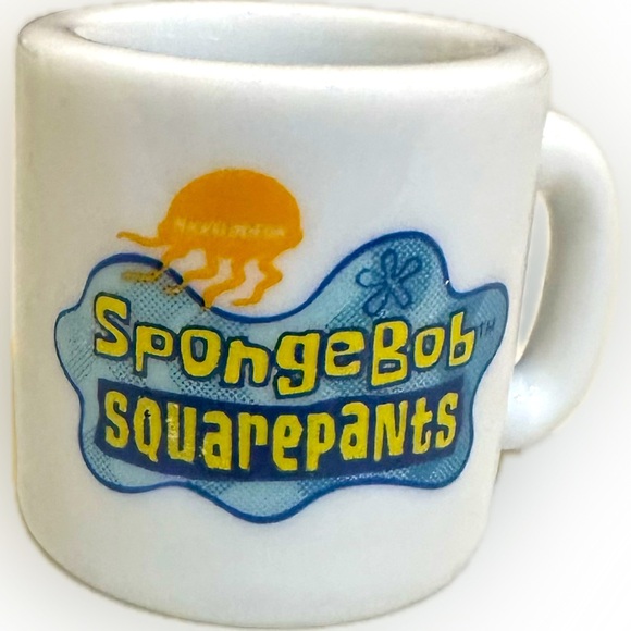 VTG 2002 TINY SPONGEBOB SQUAREPANTS CERAMIC MUG CUP MINI VIACOM COLLECTIBLE 1.25 - Picture 2 of 7